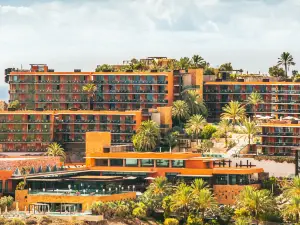Salobre Hotel Resort & Serenity