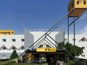 Hotel First Eco Savigny Villemoisson Centre Commercial Carrefour