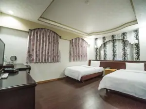 W L Fun House Hotel (Hsinchu)
