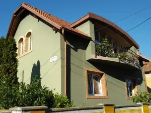 Szigeti Apartmanhaz
