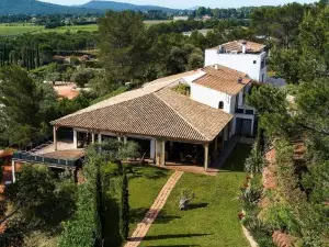 L'Hotellerie Kouros
