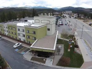 Best Western Alpenglo Lodge