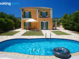 Iliachtides Villas