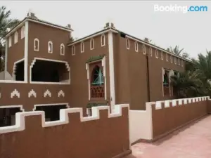 Fibule du Draa Kasbah d'hôtes
