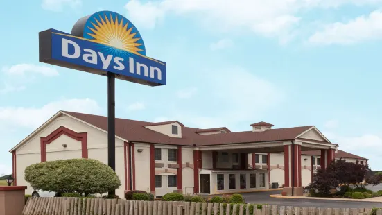 Days Inn by Wyndham Shawnee