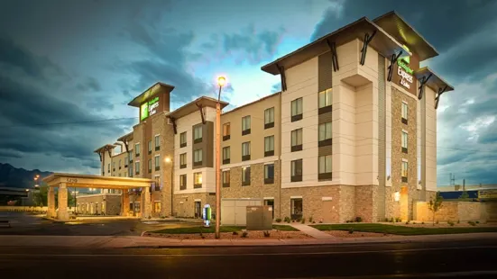 Holiday Inn Express & Suites Salt Lake City South - Murray