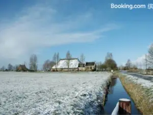 Gast op Stal Nabij Leeuwarden