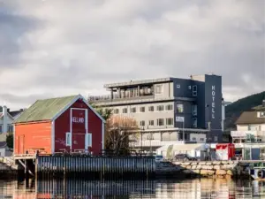 Vestnes Fjordhotell