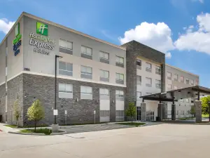 Holiday Inn Express & Suites DENTON SOUTH by IHG