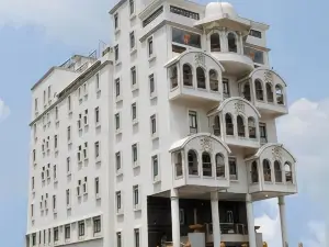 Hotel Raj Palace