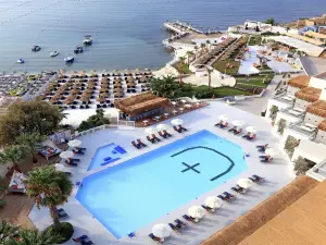 Design Plus Seya Beach Hotel