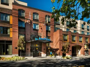 Staypineapple, the Maxwell Hotel, Seattle Center Seattle