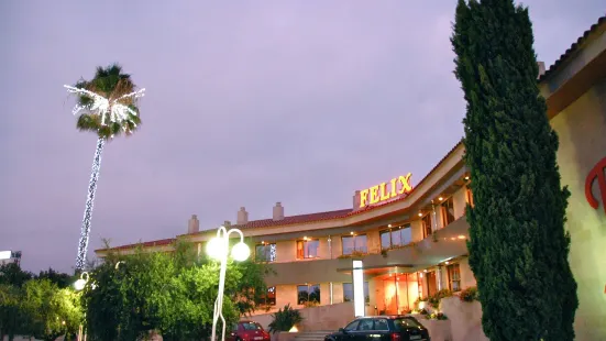 Felix Hotel