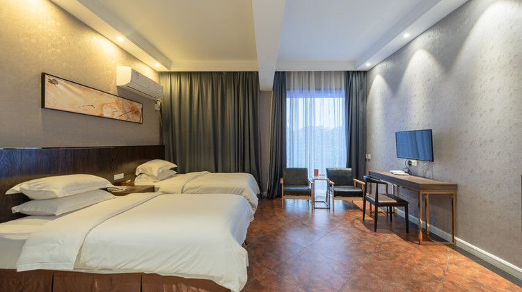 巩义灰鲸酒店1晚 可选康百万庄园