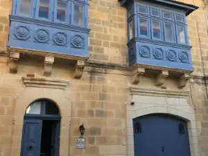Lellux Qala