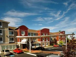 Best Western Plus Navigator Inn  Suites