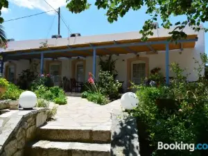Volta Stonehouse Apartments