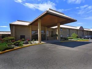 Best Western Plus Ahtanum Inn
