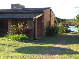 Cabañas del Dique Frente al Lago