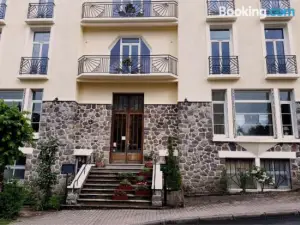 Le Pavillon