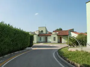 Albavillage Rooms & Camping
