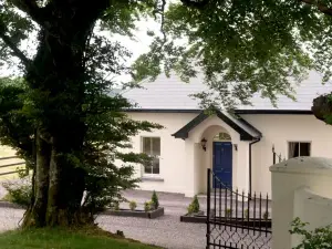 The Gate Lodge Cannaway House