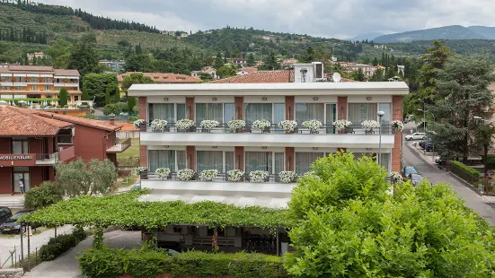 Hotel Benaco Garda