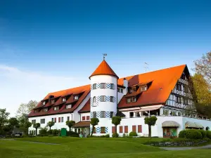 Golfhotel Bodensee by Michael Ritter