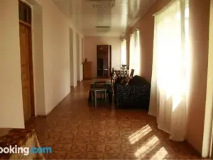 Guest House in Zhabeshi Lali