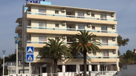 加里昂卡內海灘之家飯店