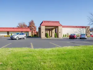 Quality Inn & Suites Burnham, PA