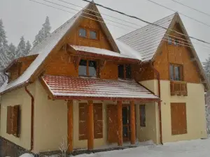 Casa Bogát Ház