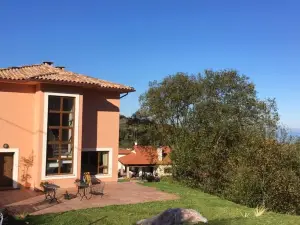 La Casa en El Camino
