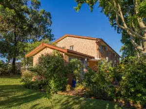 Manera Heights Apartments
