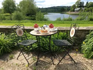Aberllynfi Riverside Guest House