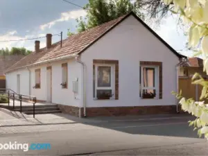 Irisz Apartmanhaz