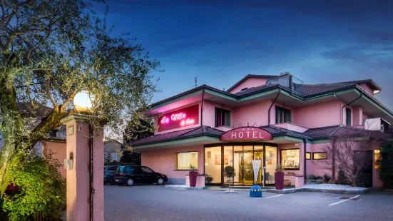 La Villa, Sure Hotel Collection by Best Western