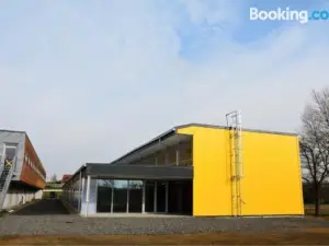 Labe Aréna Račice