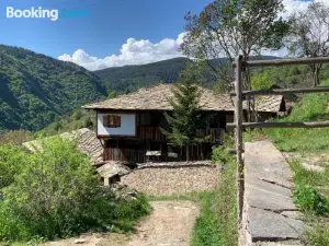 Кюповата къща 1860 Qpova House