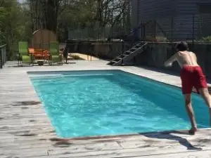 La Tour Hexagonale for 2 with Shared Pool