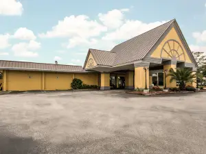 奧蒙德海灘北戴通伊克諾旅館