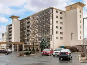 Best Western Rochelle Inn  Suites near DeKalb