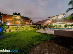 Hotel Bahía Yubarta