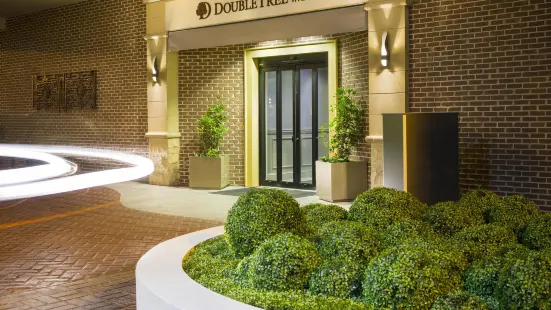 DoubleTree by Hilton Hotel Savannah Historic District