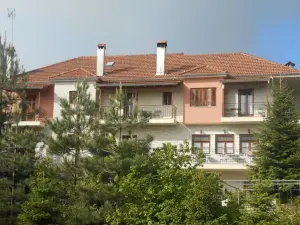 Traditional Guesthouse Marousio