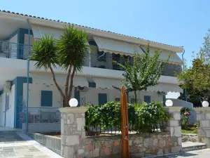 Ammos Apartments