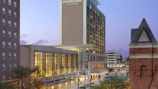DoubleTree by Hilton Cedar Rapids Convention Complex
