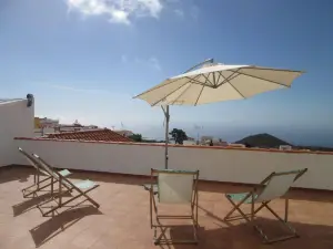 La Palma Hostel by Pension Central