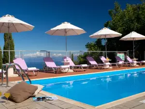 Amalia Apartments