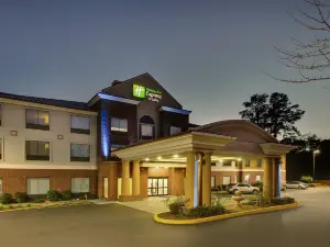 Holiday Inn Express & Suites LAUREL by IHG